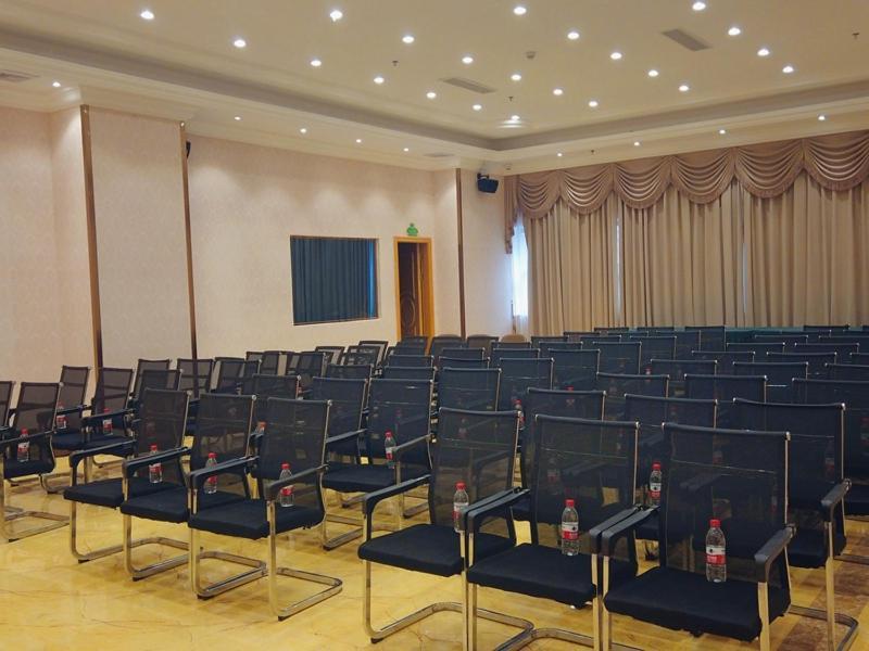 Vienna Hotel Nanxiong Екстериор снимка